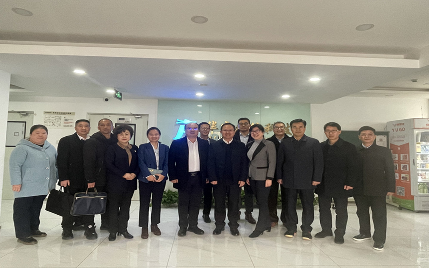 1701159869170965.jpg 2、合照_副本.jpg